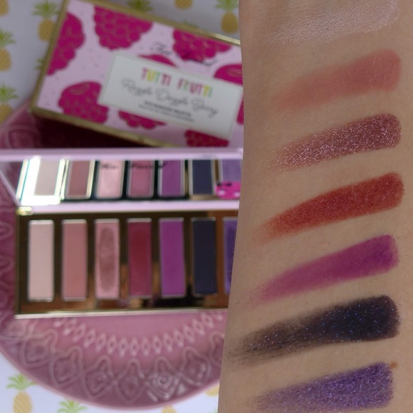 Too Faced Razzle Dazzle Berry eyeshadow palette - Picture 5 of 5